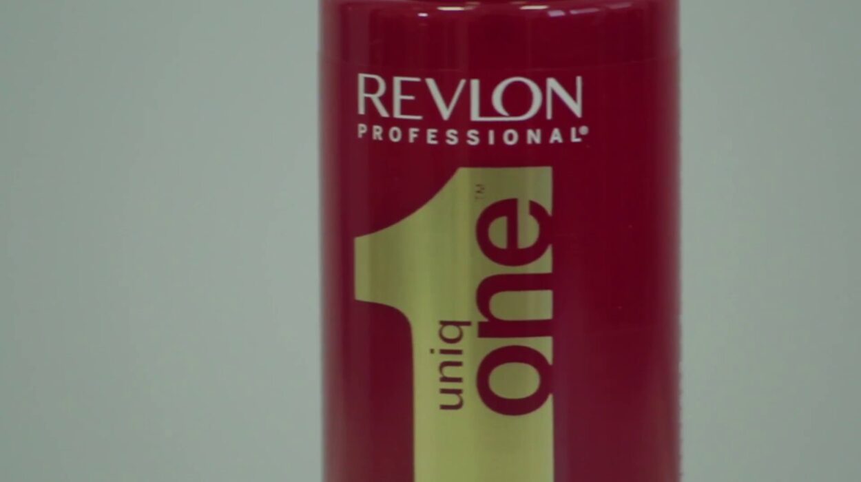 ¡Consigue un cabello espectacular con el Champú Revlon One en solo una aplicación!